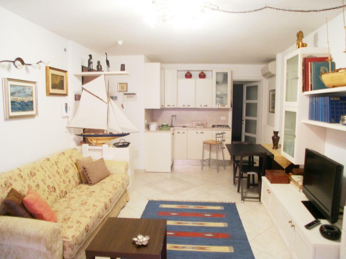 Residence Gloria Grado Buitenkant foto