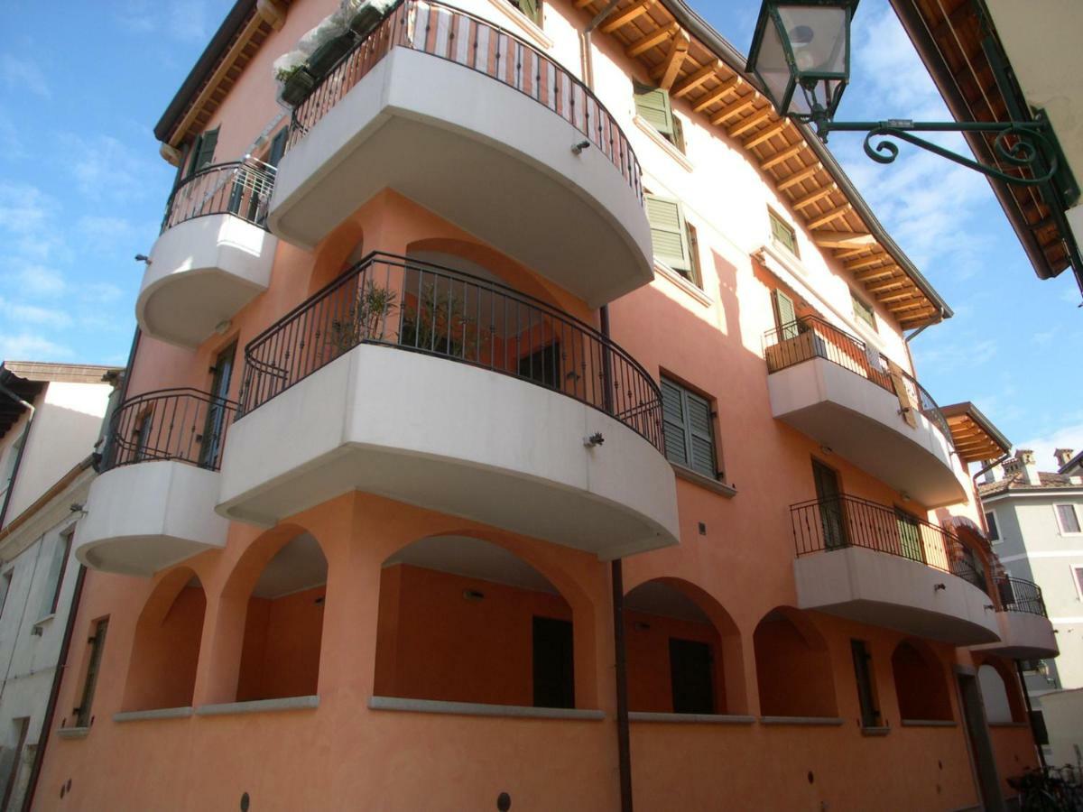 Residence Gloria Grado Buitenkant foto